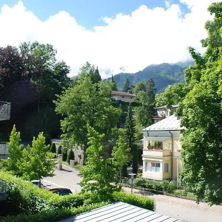 Ferienwohnungen Zeno Villa Rinck Rinckstrasse 13 *